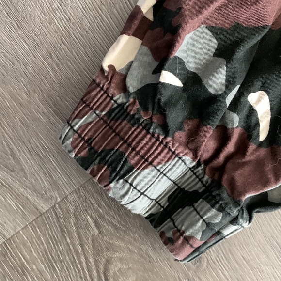 Camo Pants - Picture 4 of 4